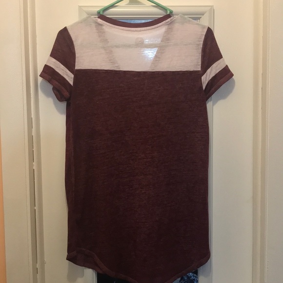 🌟3 for $10 🌟 
Maroon & White Baseball style Tee - Picture 3 of 3